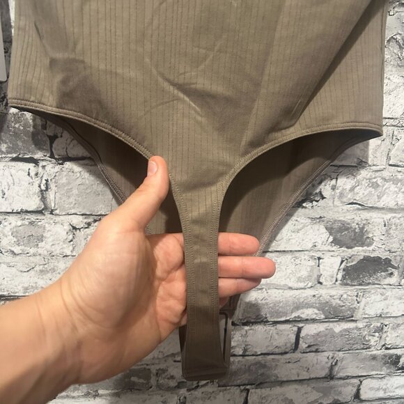 NWT Lululemon Stretch Cotton Rib Crewneck SS Bodysuit Thong Size XS (WSHG) - Picture 7 of 16